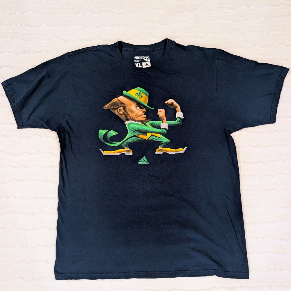 Vintage Adidas Notre Dame Fighting Irish Football T-Shirt Leprechaun Graphic XL